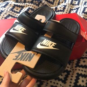 Nike benassi duo black